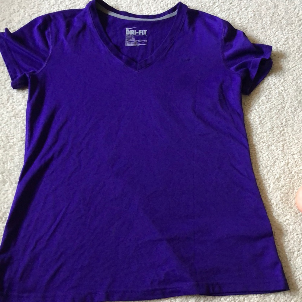 Nike tee shirt